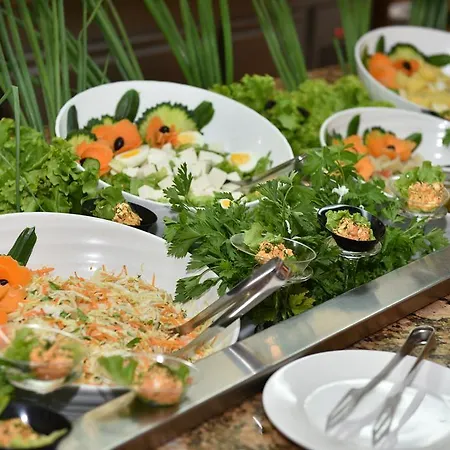 假日公园 Ropotamo 3*